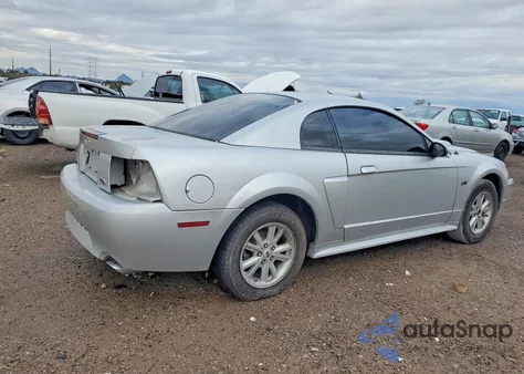 2001 Ford Mustang Gt z USA, uszkodzony, nr VIN 1FAFP42X61F224997
